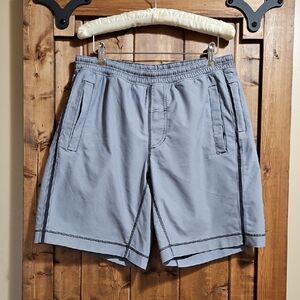 Lululemon Men's 8.5" Pace Breaker Shorts Size L with Liner